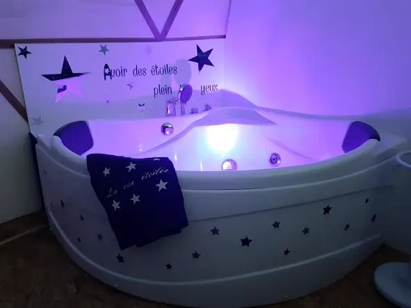 Gîte de France Dome "la vue éoilée" mit Frühstück