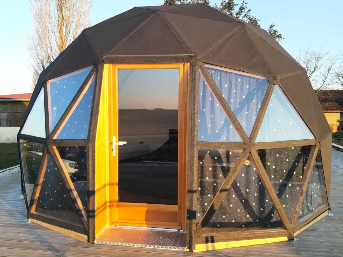 Gîte de France Dome "la vue éoilée" mit Frühstück