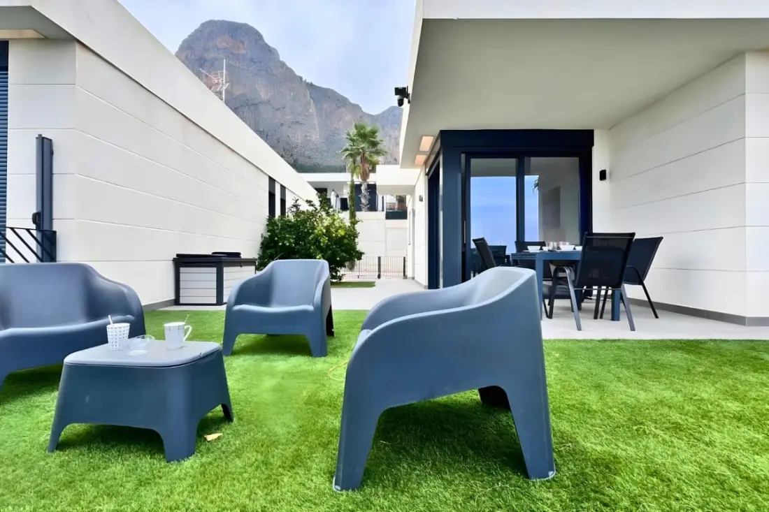 Charm, Comfort and Swimming Pool in the Sun Polop!