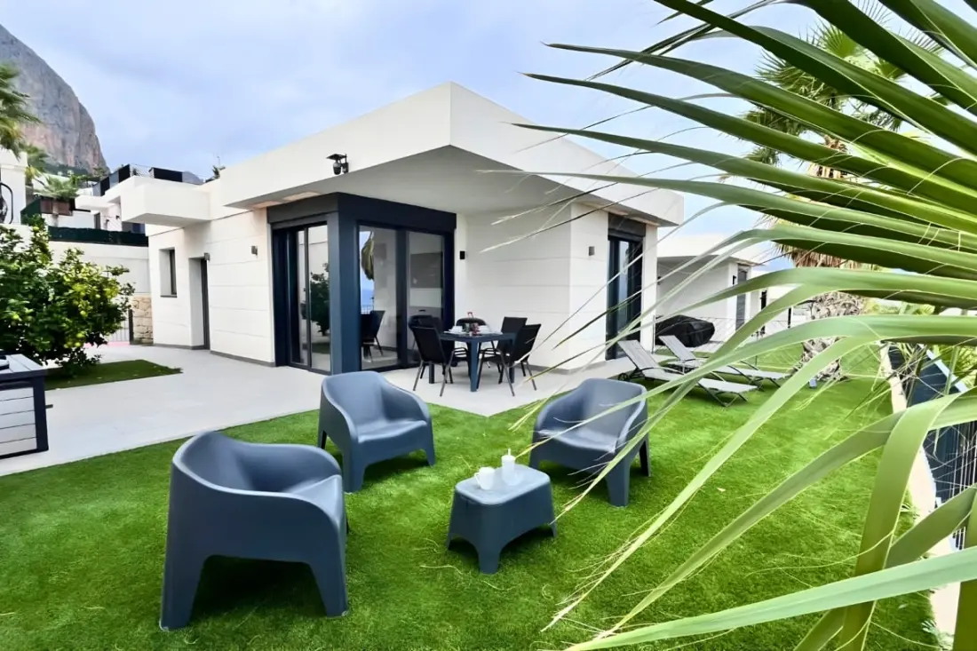 Charm, Comfort and Swimming Pool in the Sun Polop!