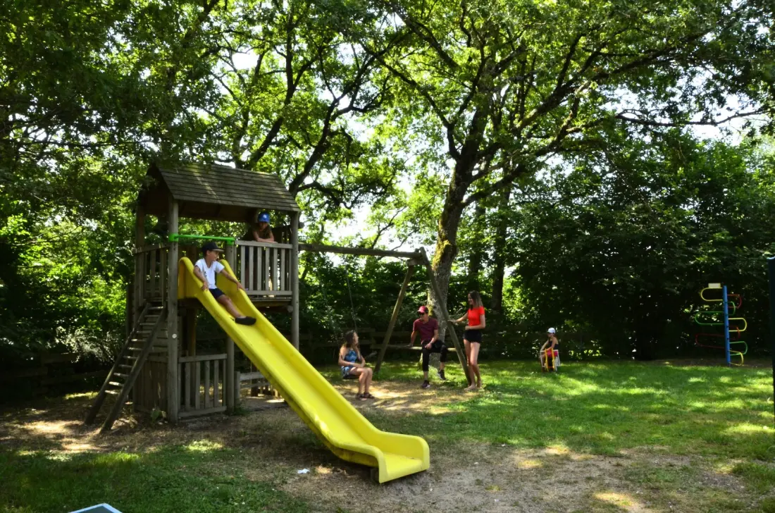 Camping Les Terrasses du Lac4 Csillagok★★★★
