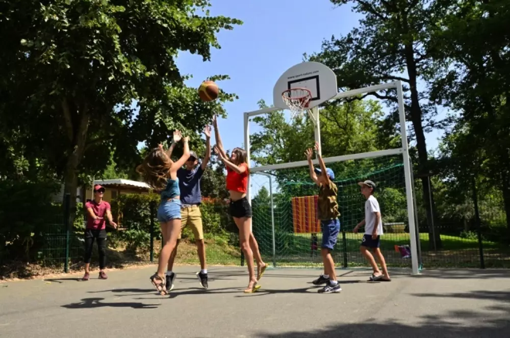 Camping Les Terrasses du Lac4 Stars★★★★