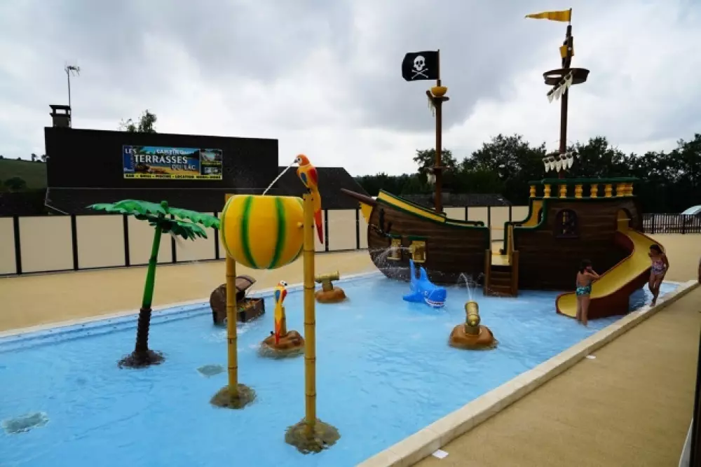 Camping Les Terrasses du Lac4 Stars★★★★