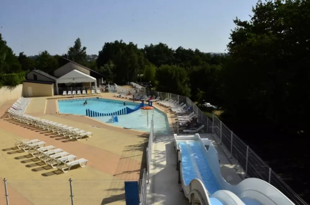 Camping Les Terrasses du Lac4 Stars★★★★