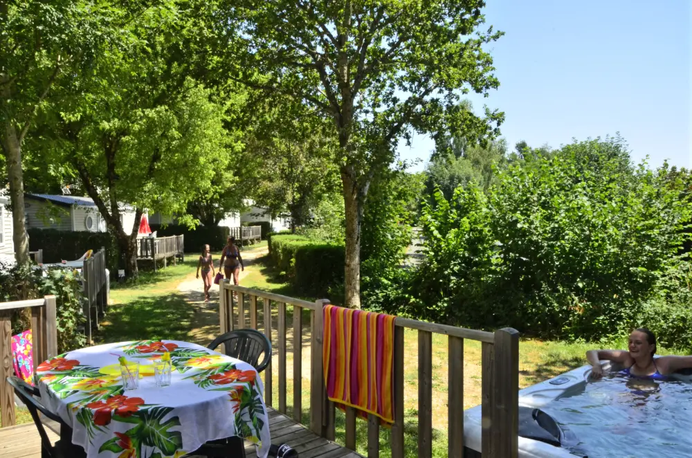 Camping Les Terrasses du Lac4 Stars★★★★
