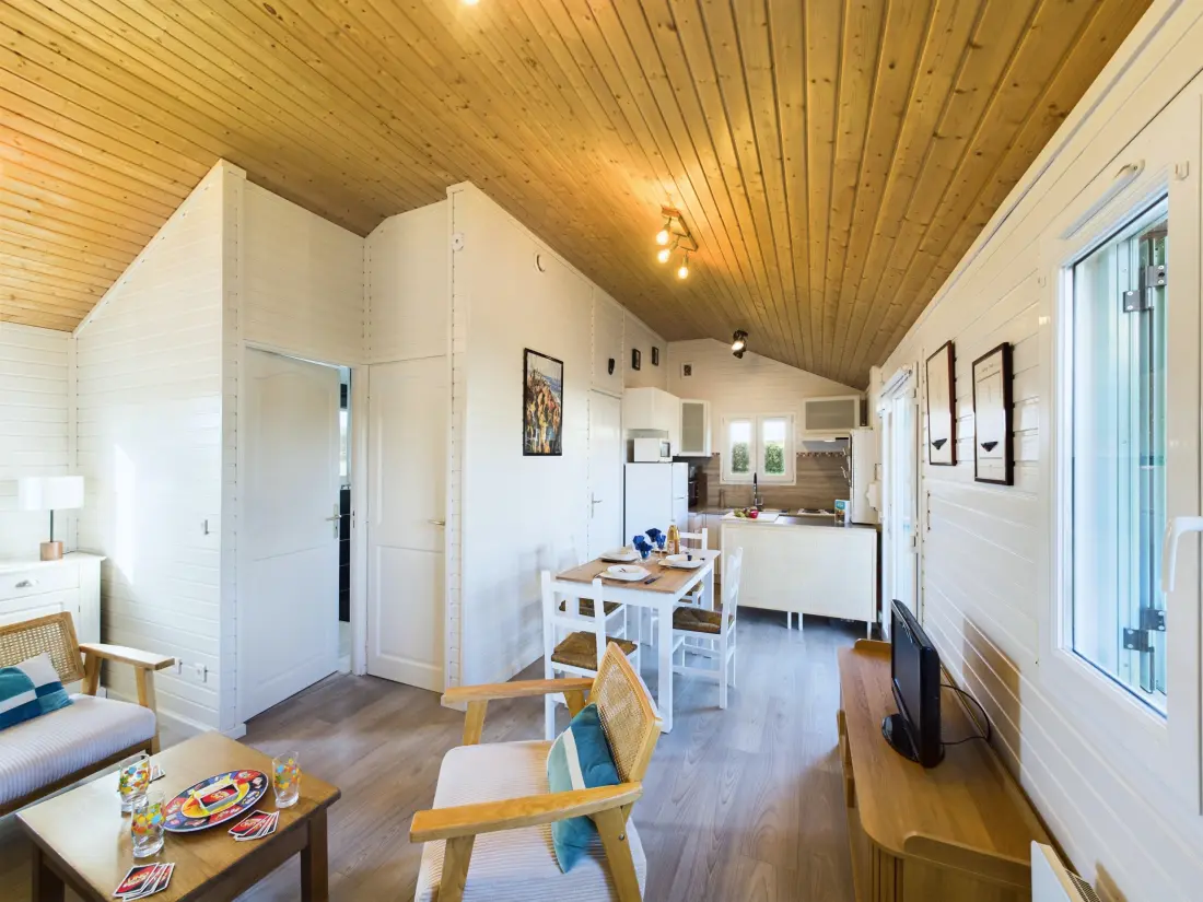Mobil Home - Bungalow - Ferienhaus in Pont l'Abbé