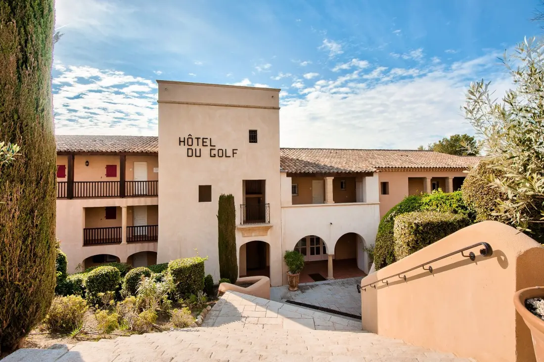 Residence Hotel du Golf de Pont Royal - maeva Home