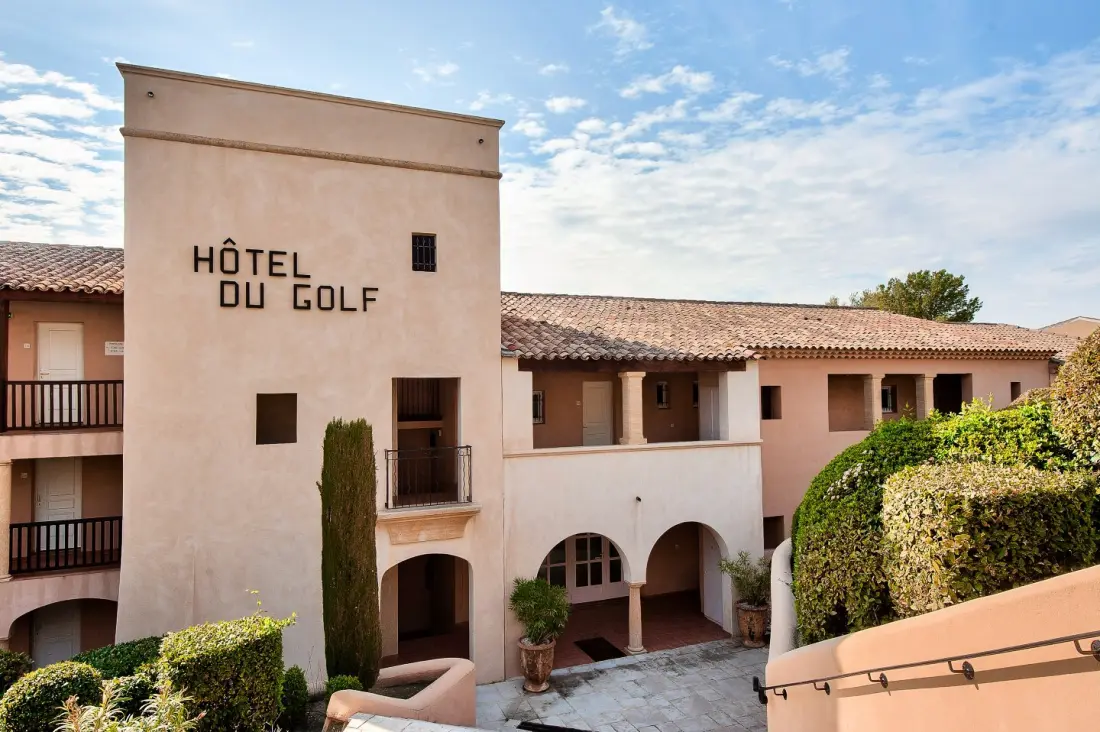 Residence Hotel du Golf de Pont Royal - maeva Home