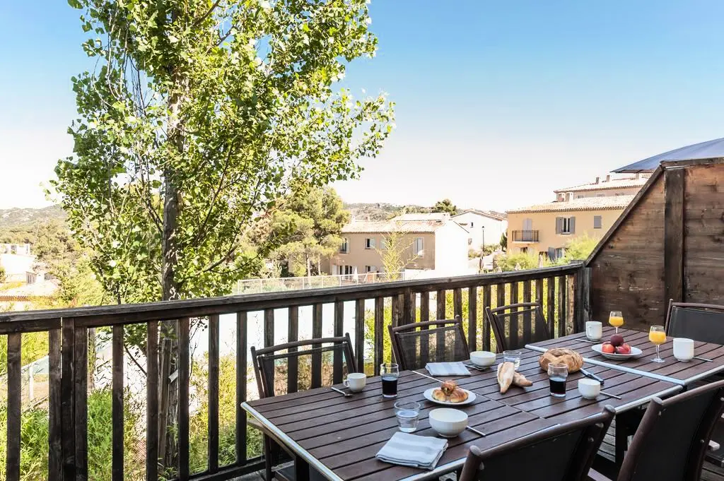 A Coteaux de Pont Royal Provence-ban - maeva Home