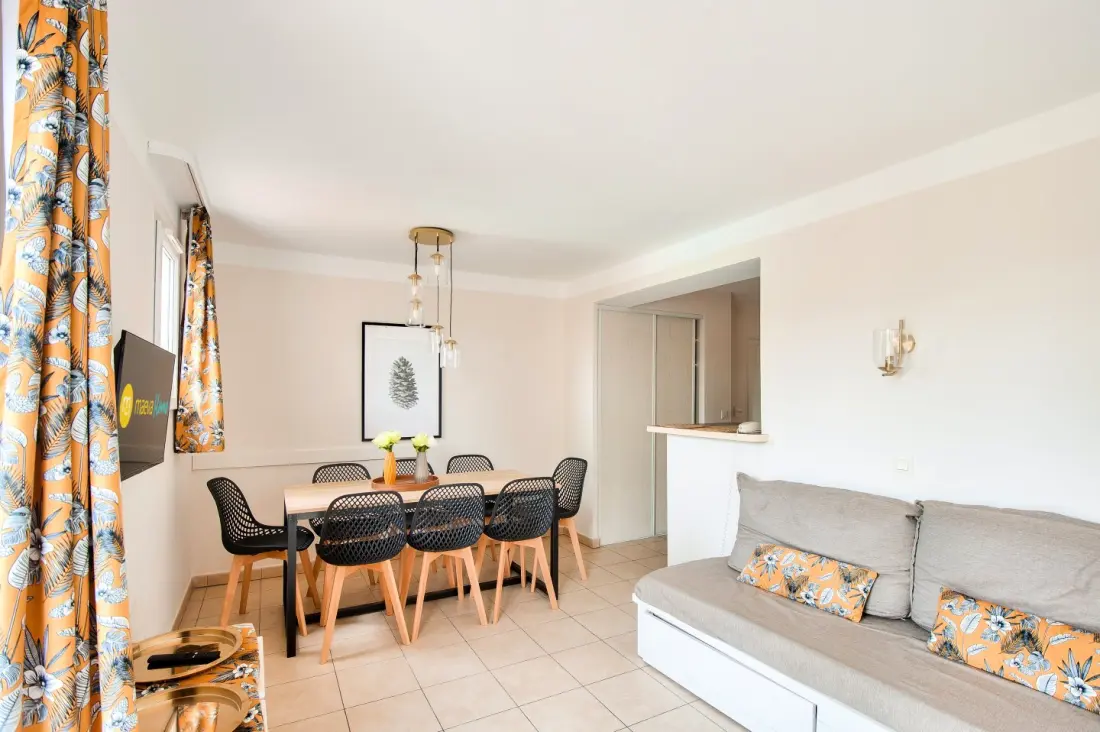 A Coteaux de Pont Royal Provence-ban - maeva Home