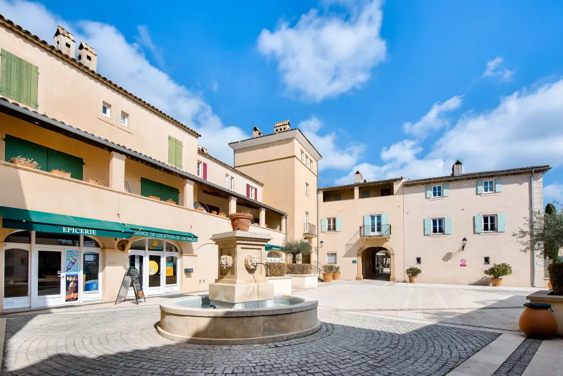 Dorf Pont Royal in der Provence - maeva Home
