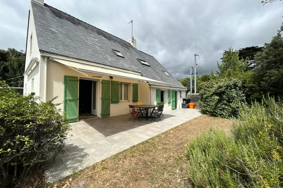 Luminous House terasz