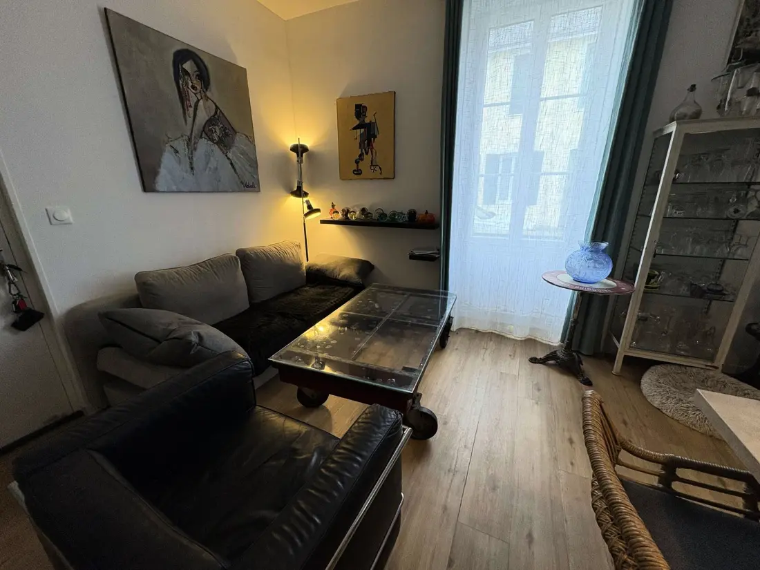 Residence Fou-92-pornohet
