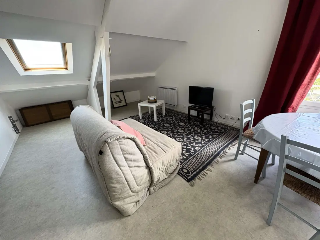 Residence Gue-81-pornó