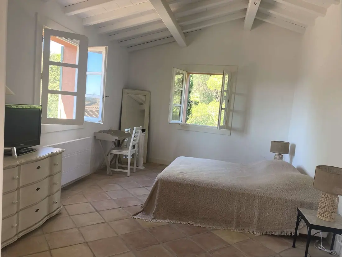 Po60 porquerollok Rezidencia