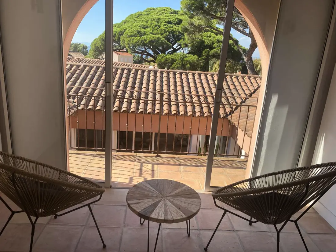 Po60 porquerollok Rezidencia