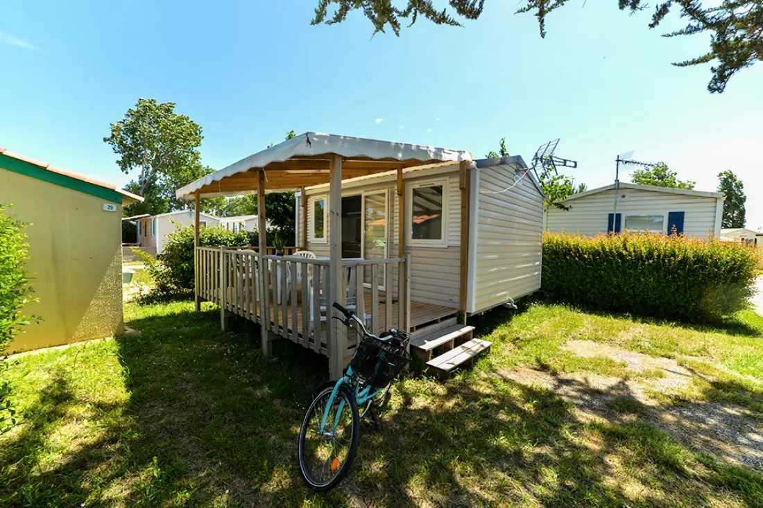 Camping Paradis Nai'a Village 4 Sterren★★★★
