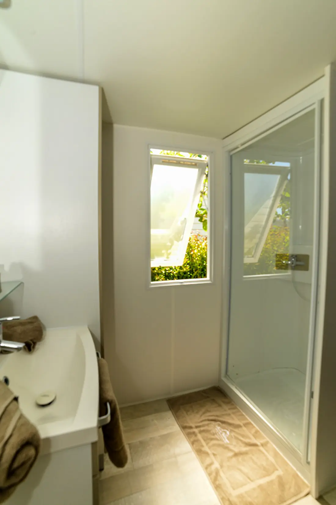 Camping Paradis Nai'a Village 4 Sterren★★★★