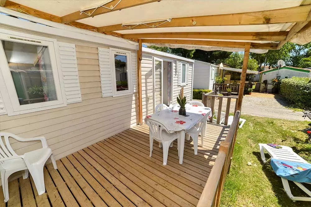 Camping Paradis Nai'a Village 4 étoiles★★★★