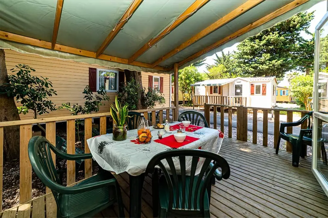 Camping Paradis Nai'a Village 4 Sterren★★★★