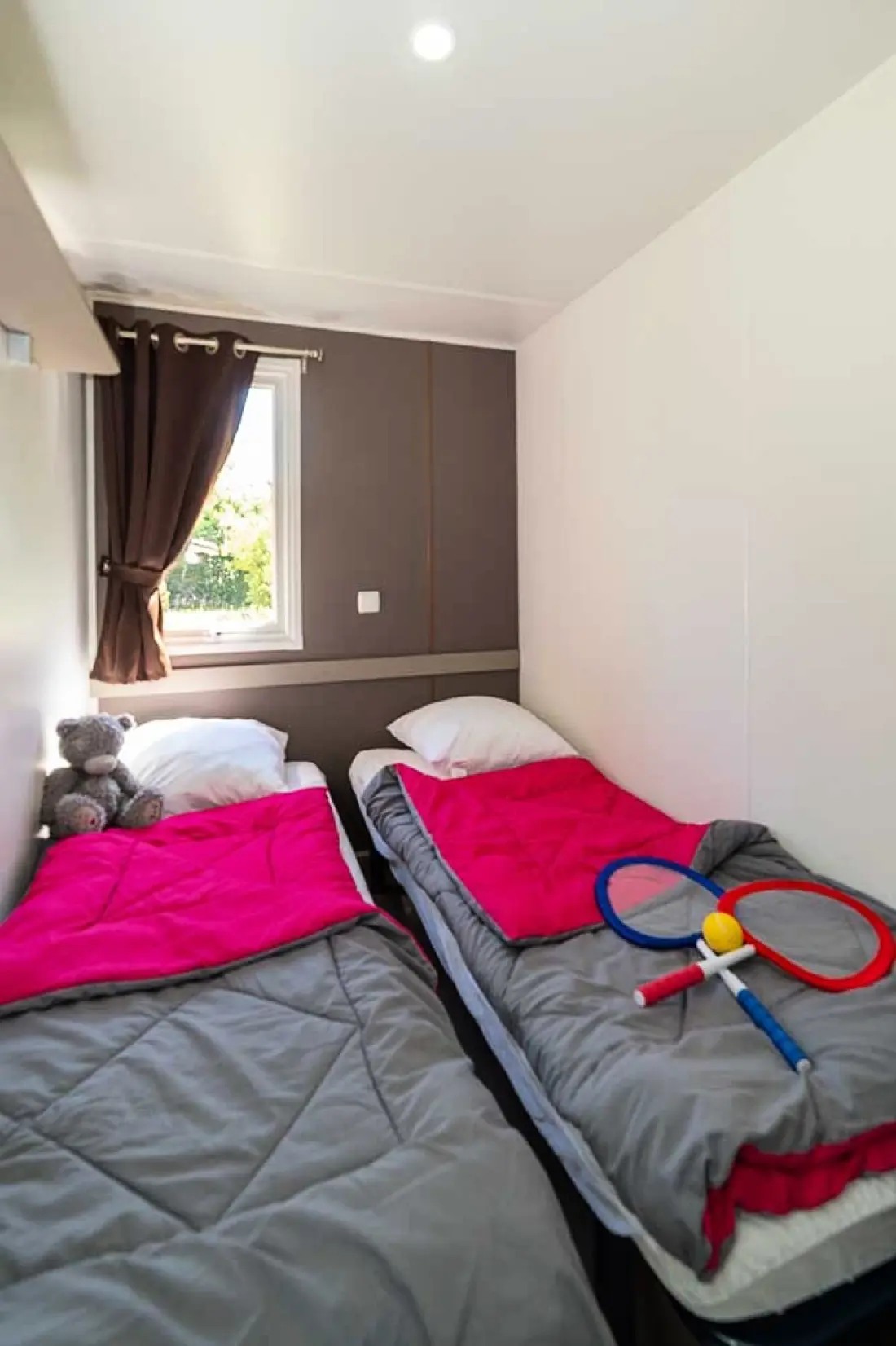 Camping Paradis Nai'a Village 4 Sterren★★★★
