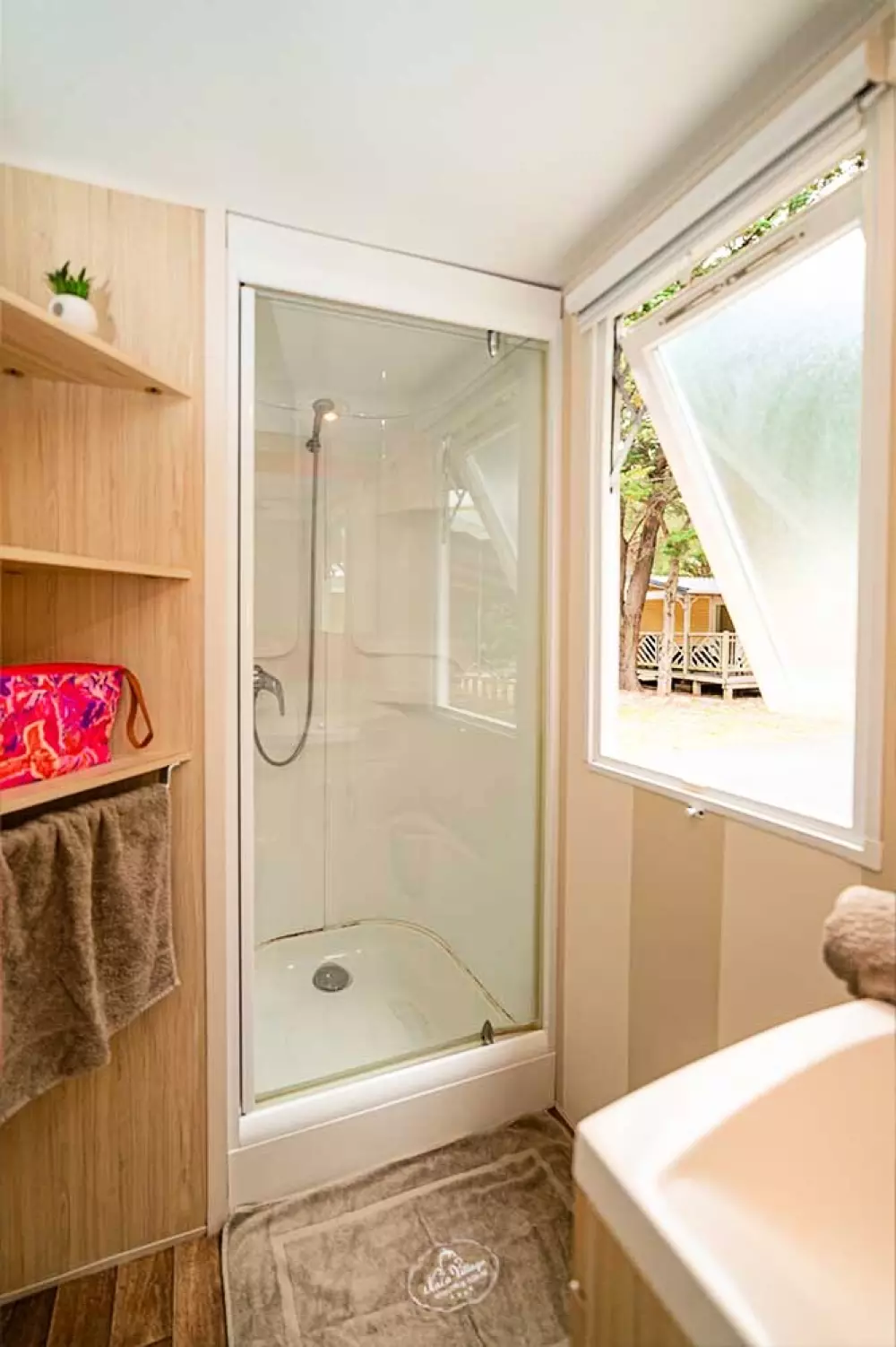 Camping Paradis Nai'a Village 4 Stelle★★★★