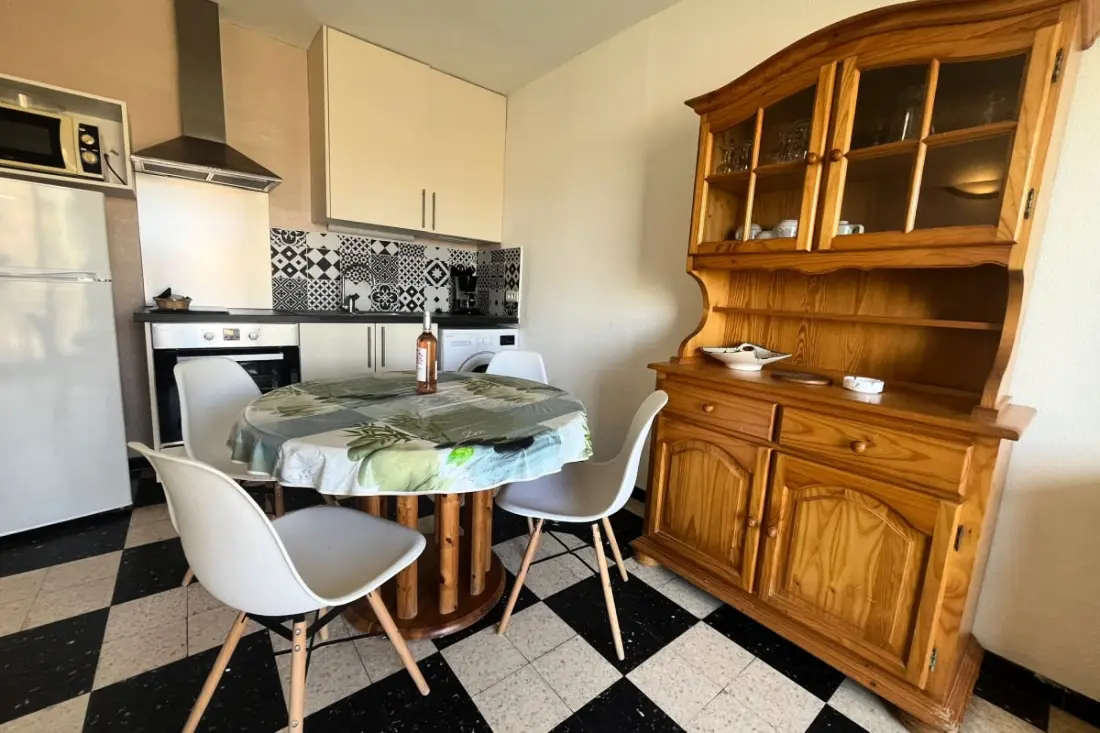Bájos apartman kilátással a tengerre