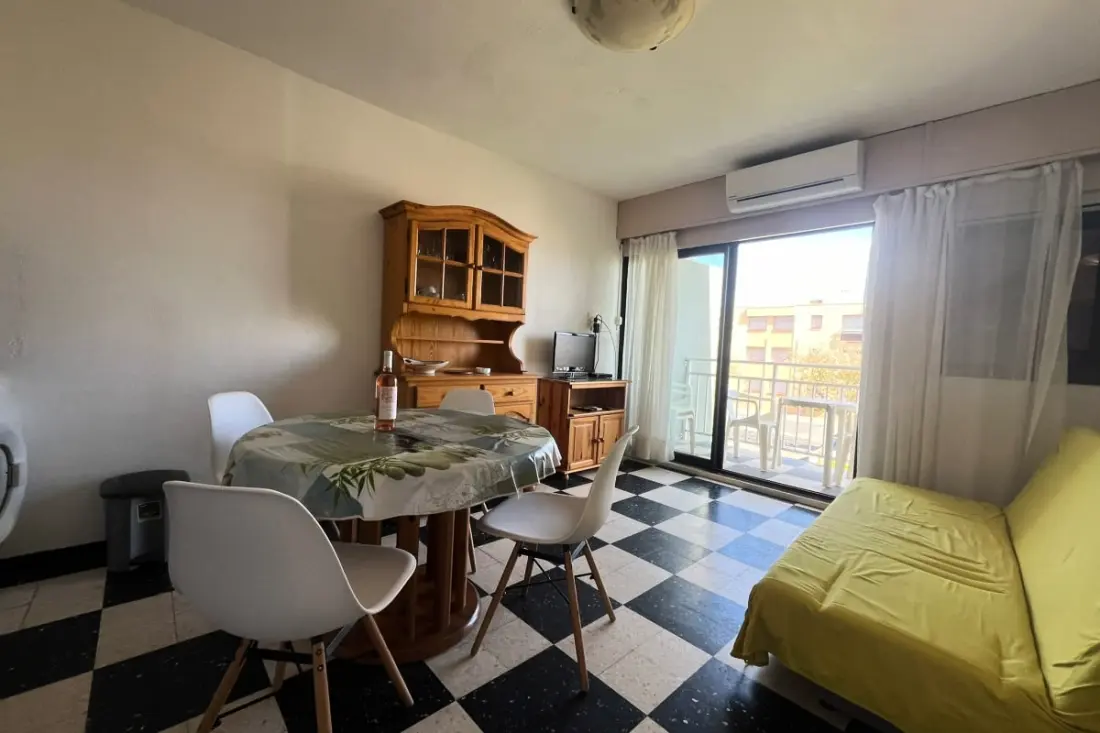Bájos apartman kilátással a tengerre
