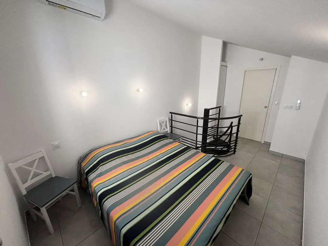 Residence Pn000-005-port La Nouvelle
