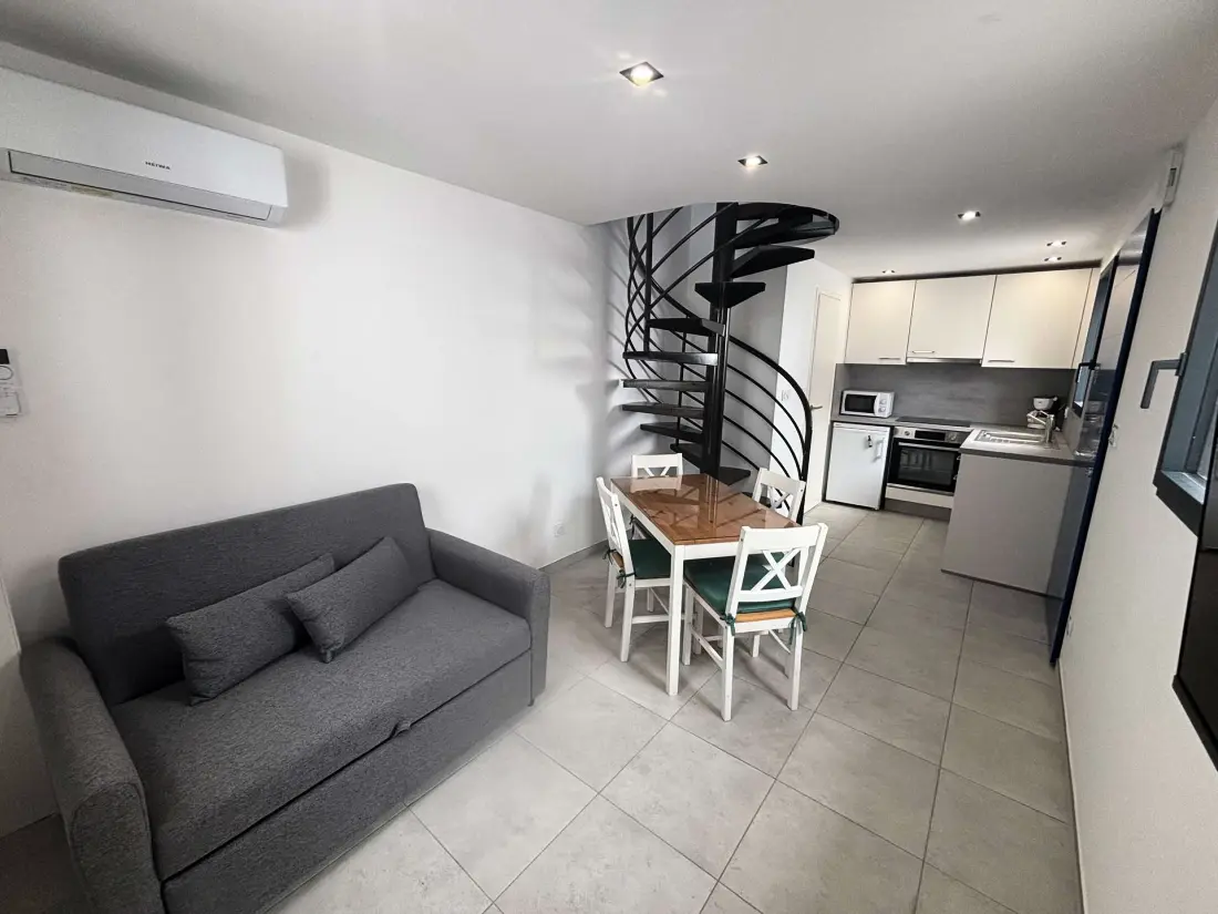 Residence Pn000-005-port La Nouvelle