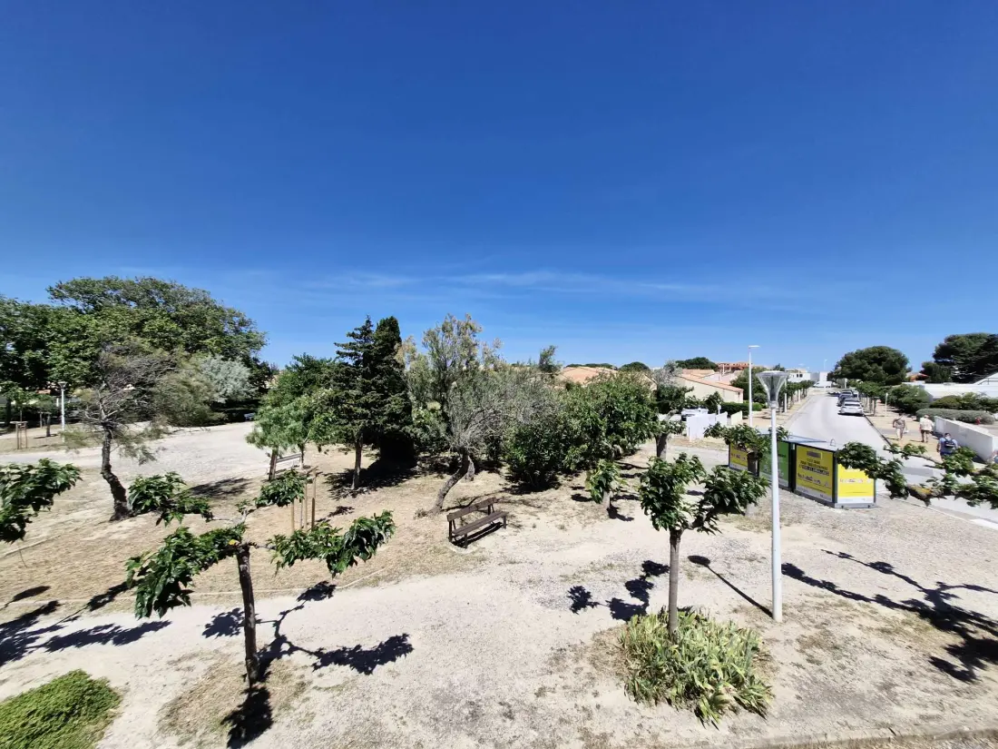Tennis 2 Residence