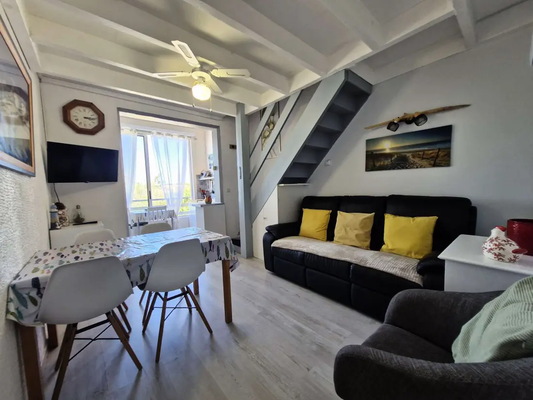 Tennis 2 Residence