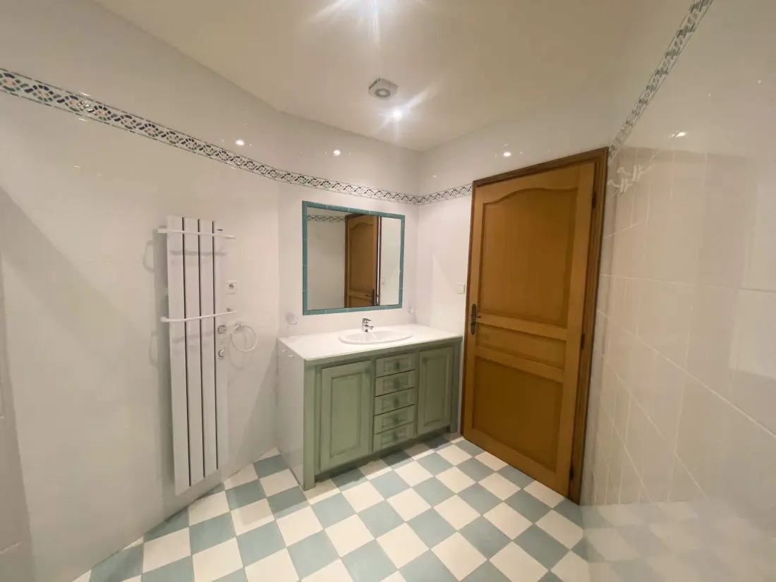 Alzone Residence