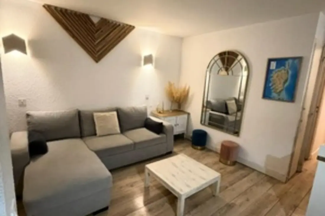 Gyönyörű apartman úszási medencével, 10 perc De La Plage