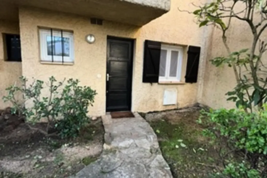 Gyönyörű apartman úszási medencével, 10 perc De La Plage