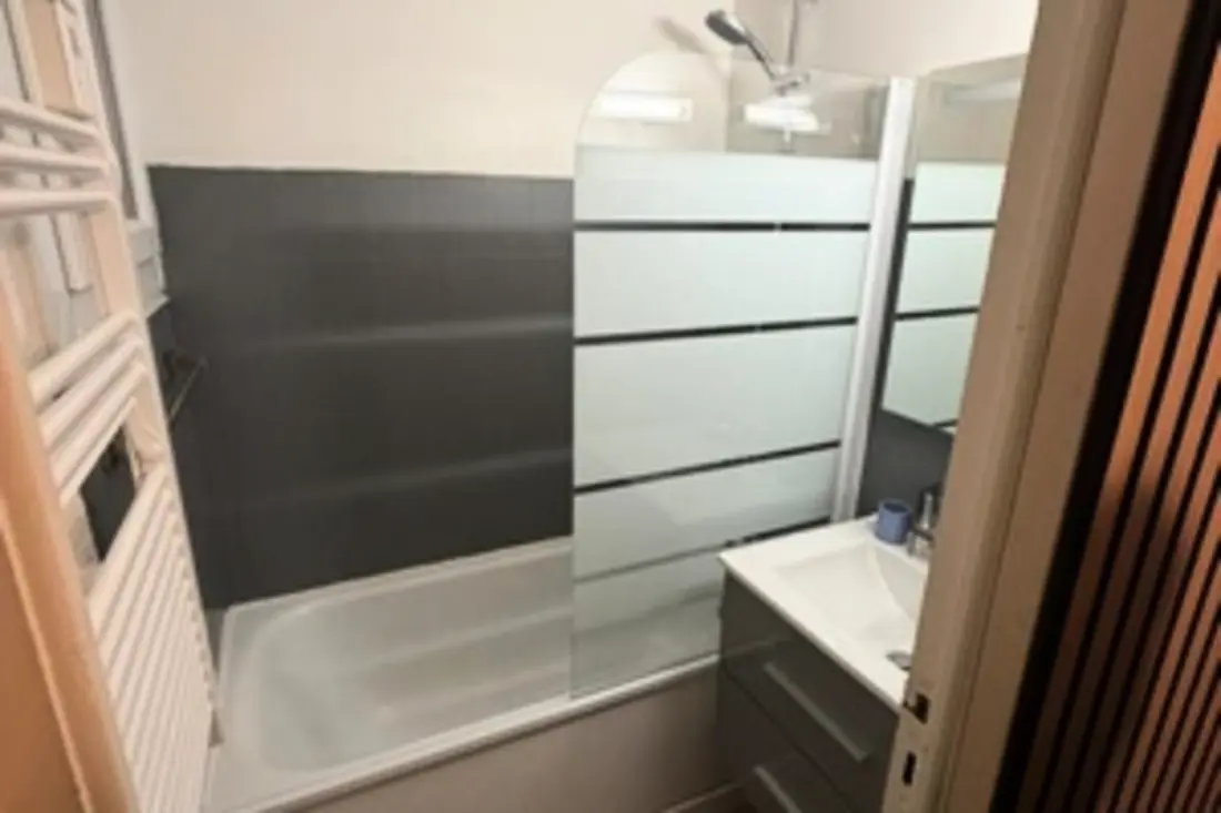 Gyönyörű apartman úszási medencével, 10 perc De La Plage