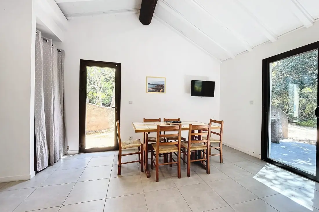 Mini Villa 150m Santa Giulia Beach