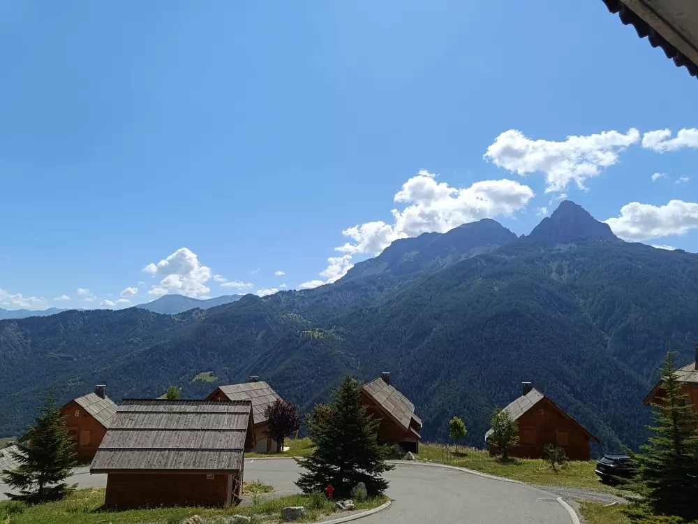 Chalets De Praroustan