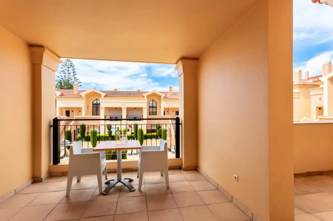 Baia Da Luz - Poolview Loft Aparment