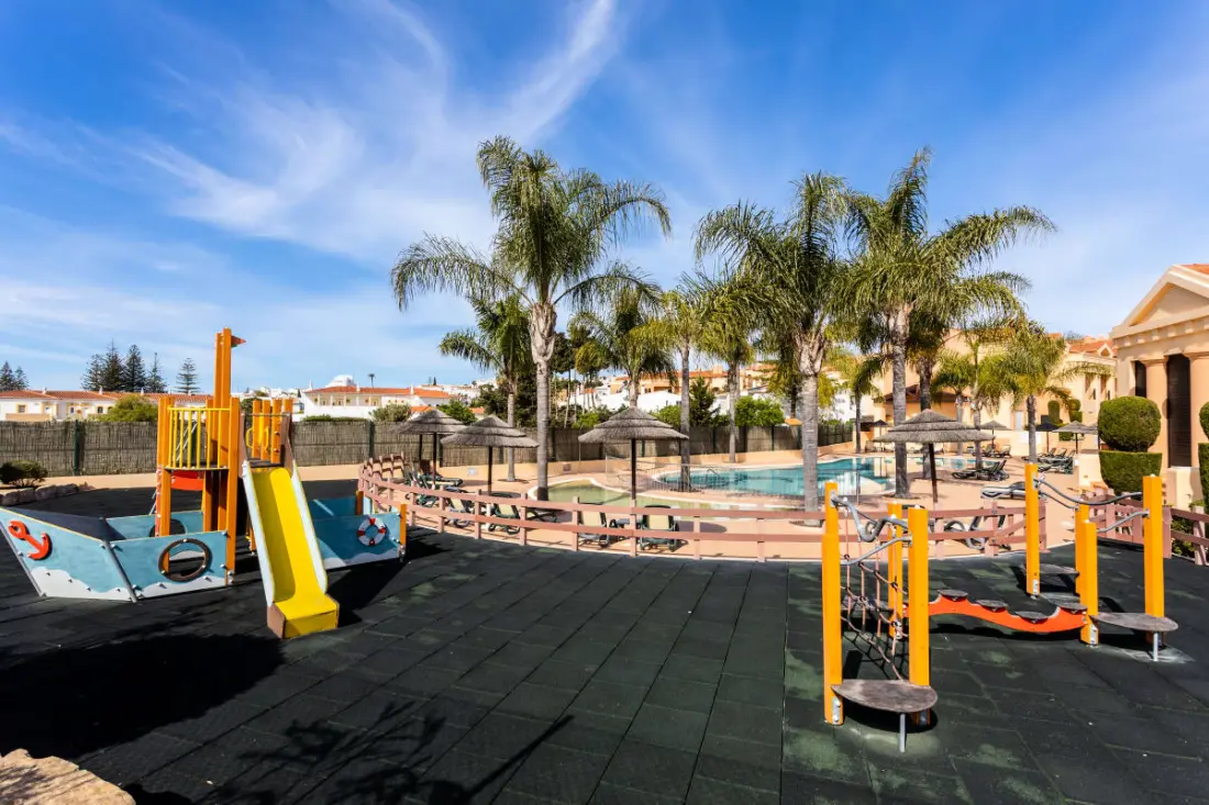 Baia Da Luz - Poolview Loft Aparment