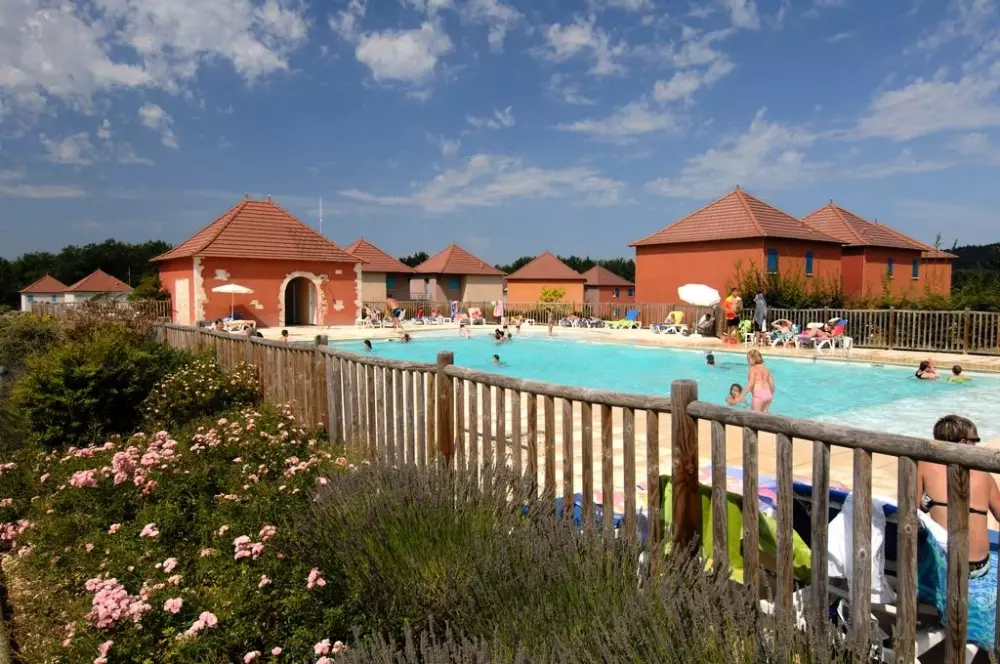 Terres de France - Residencia del Domaine de Claire Rive 3 Estrellas★★★