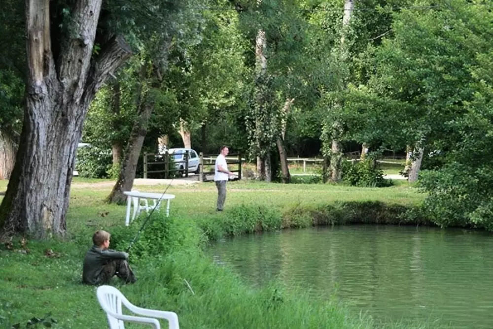 Domaine du Lac de Neguenu2 Sterne★★