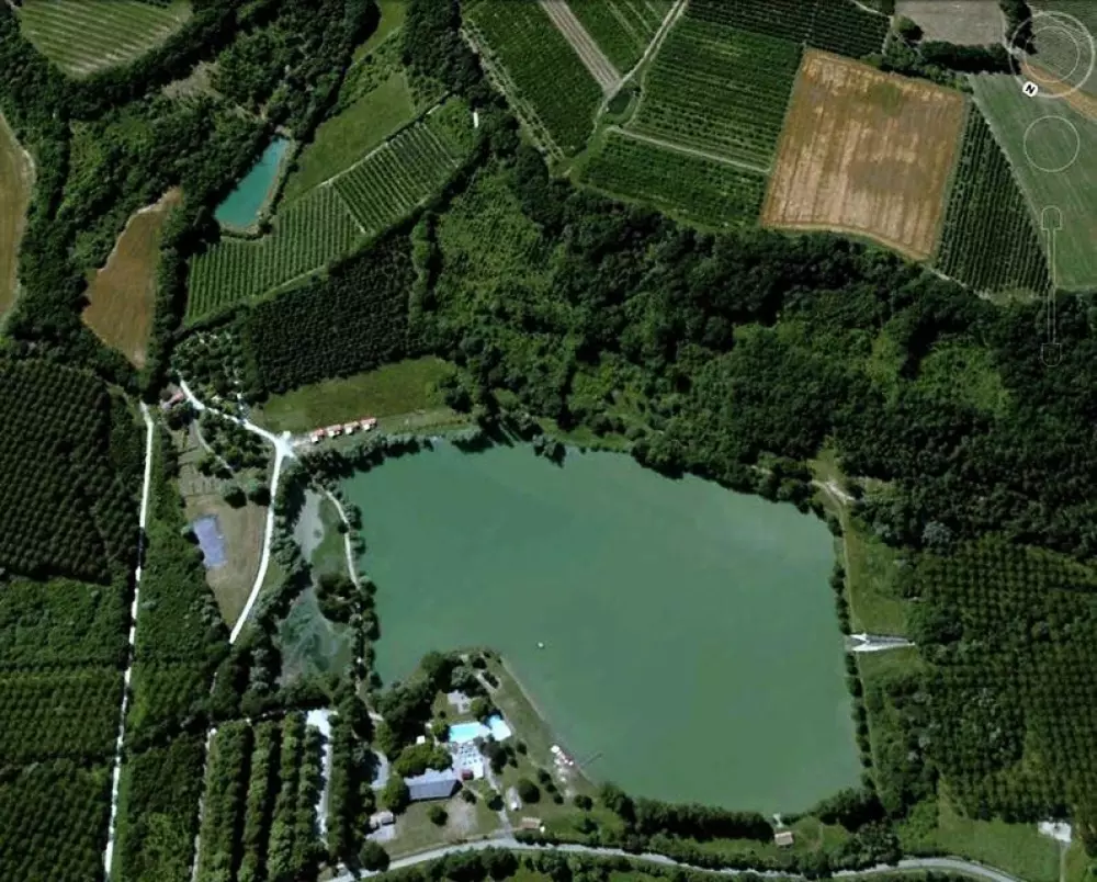 Domaine du Lac de Neguenu2 Sterne★★