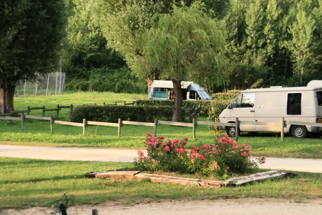 Domaine du Lac de Neguenu