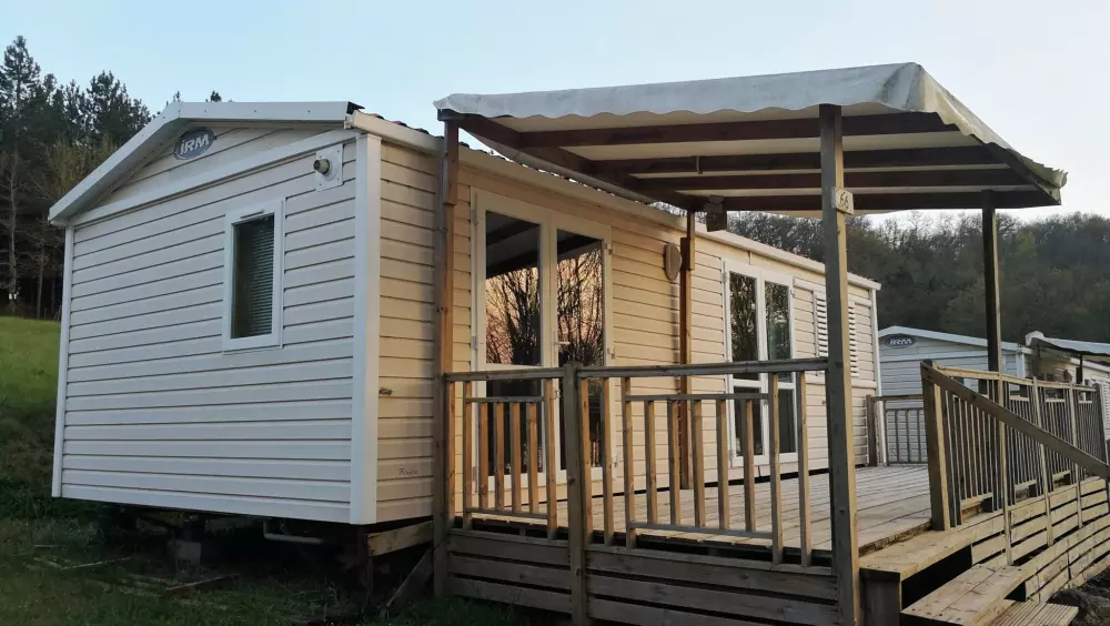 Domaine du Lac de Neguenu2 Sterne★★