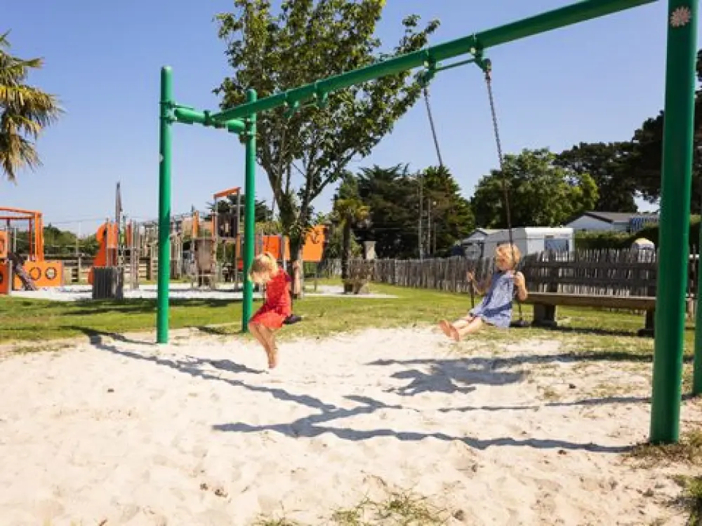 Camping Eden Villages La Pointe Saint-Gildas 3 Stars★★★