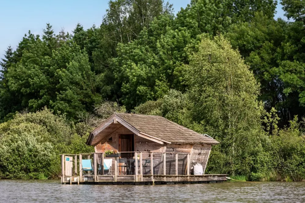 Village Floating Pressac2 Stjerner★★