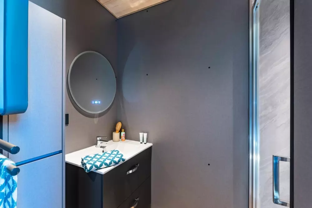 Village Floating Pressac2 Stjerner★★