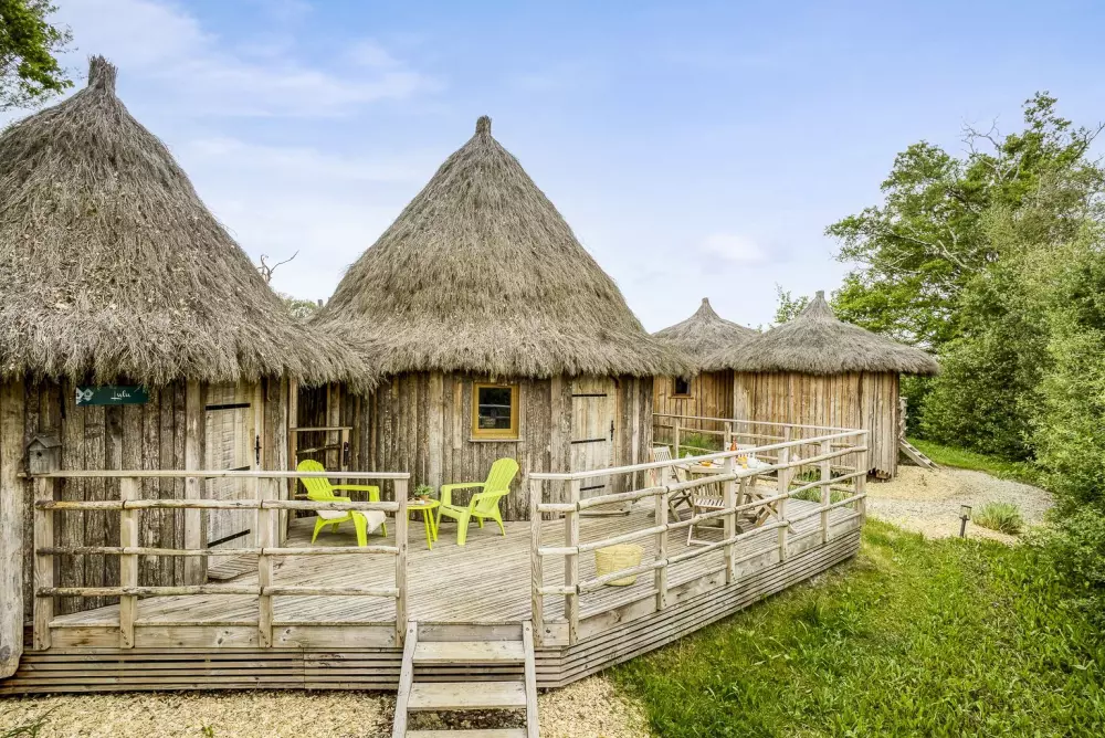 Village Floating Pressac2 Stjerner★★