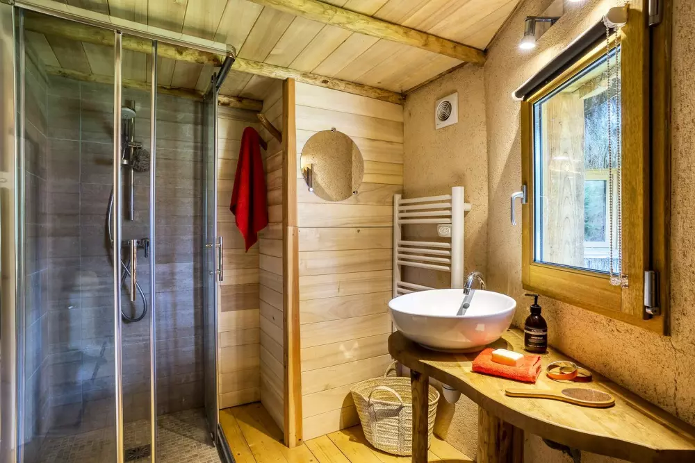 Village Floating Pressac2 Stjerner★★